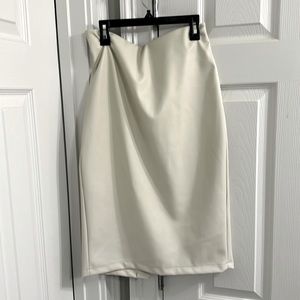 white pencil skirt